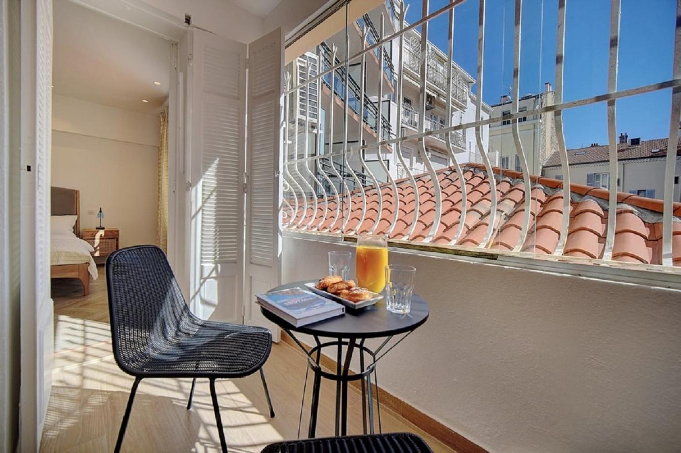 Magnifique 3 Pieces Renove Cannes Centre 'Banane' Avec Veranda ! A2B88 Esterno foto
