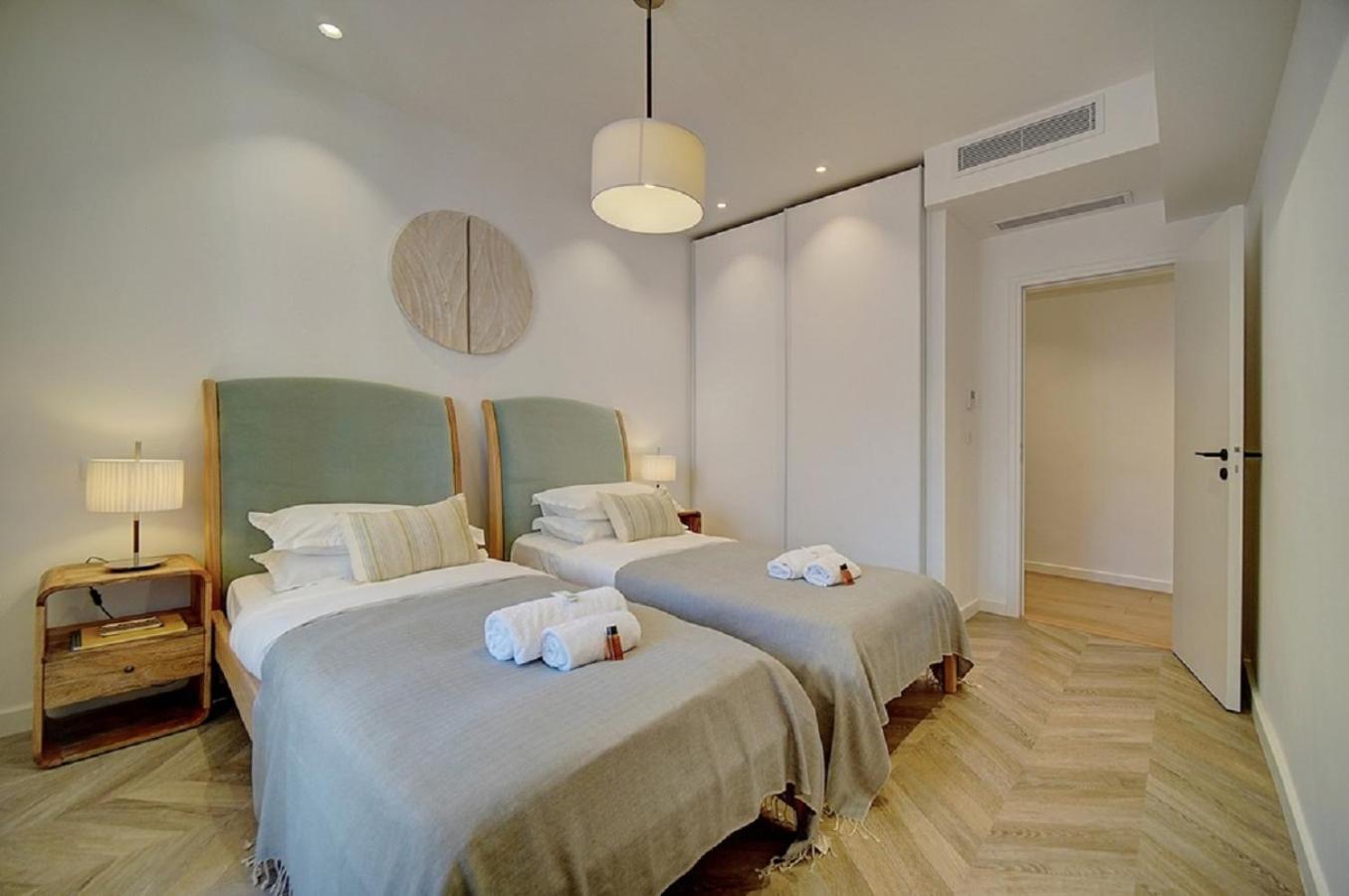 Magnifique 3 Pieces Renove Cannes Centre 'Banane' Avec Veranda ! A2B88 Esterno foto