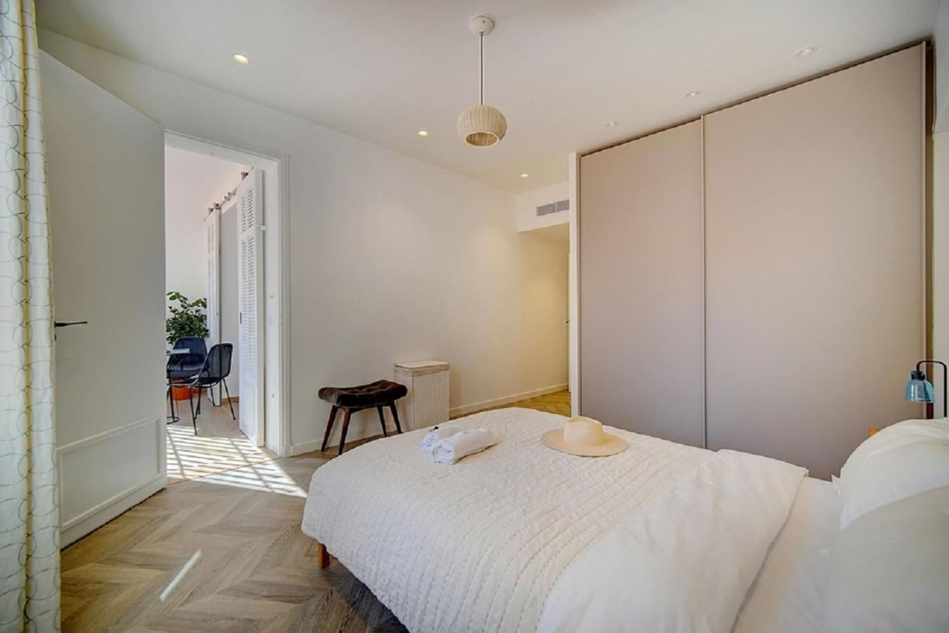 Magnifique 3 Pieces Renove Cannes Centre 'Banane' Avec Veranda ! A2B88 Esterno foto