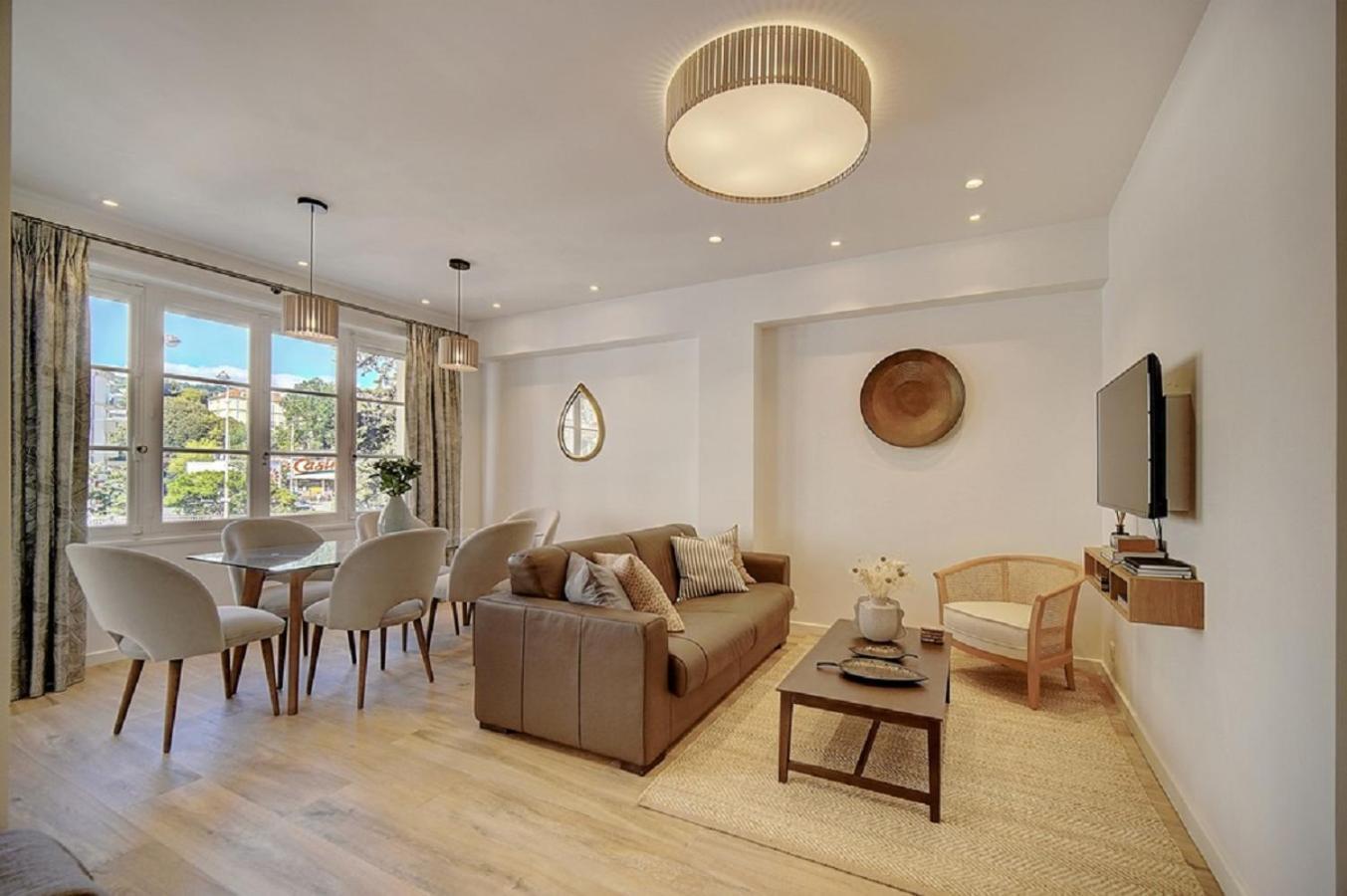 Magnifique 3 Pieces Renove Cannes Centre 'Banane' Avec Veranda ! A2B88 Esterno foto