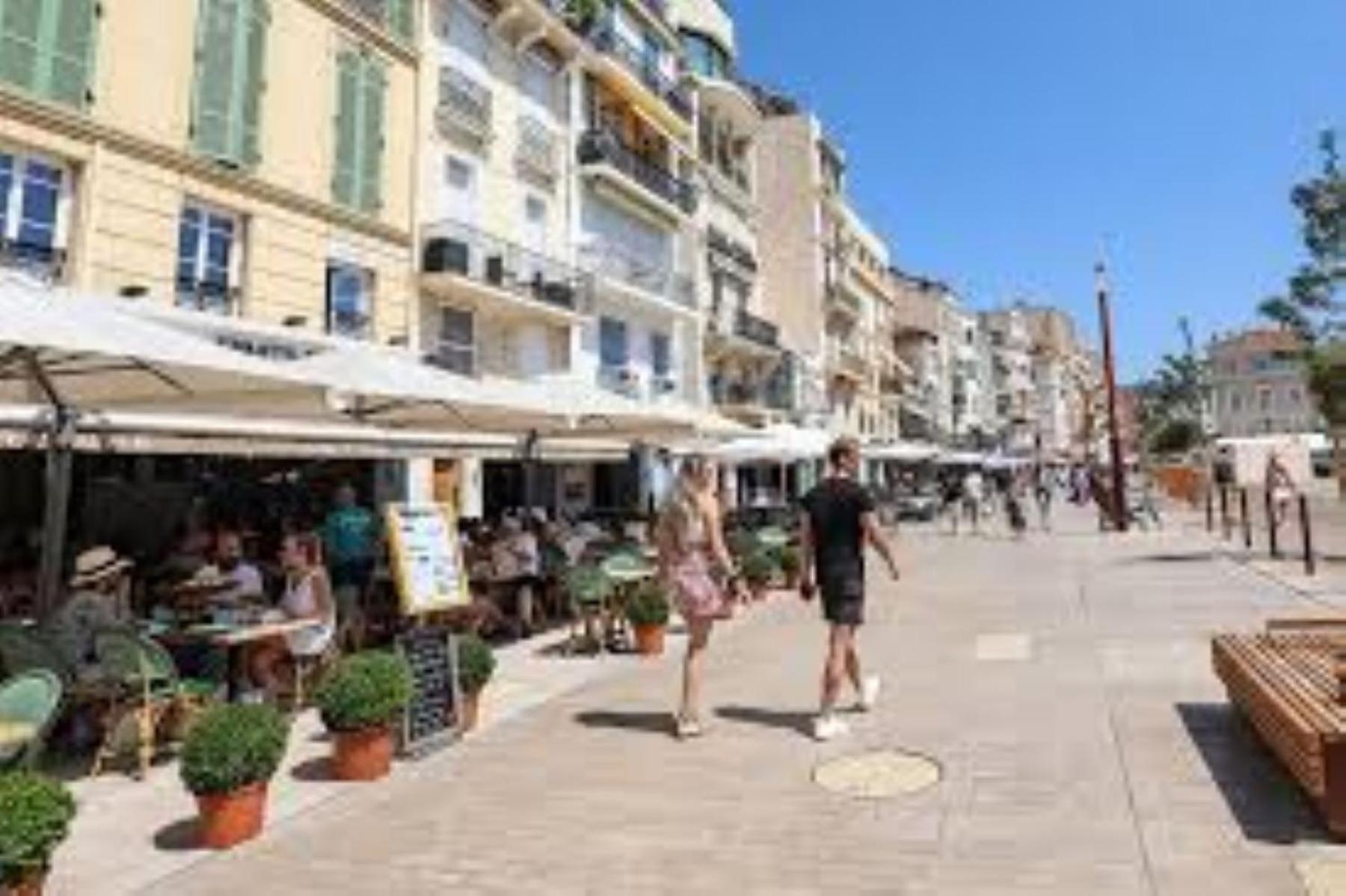 Magnifique 3 Pieces Renove Cannes Centre 'Banane' Avec Veranda ! A2B88 Esterno foto
